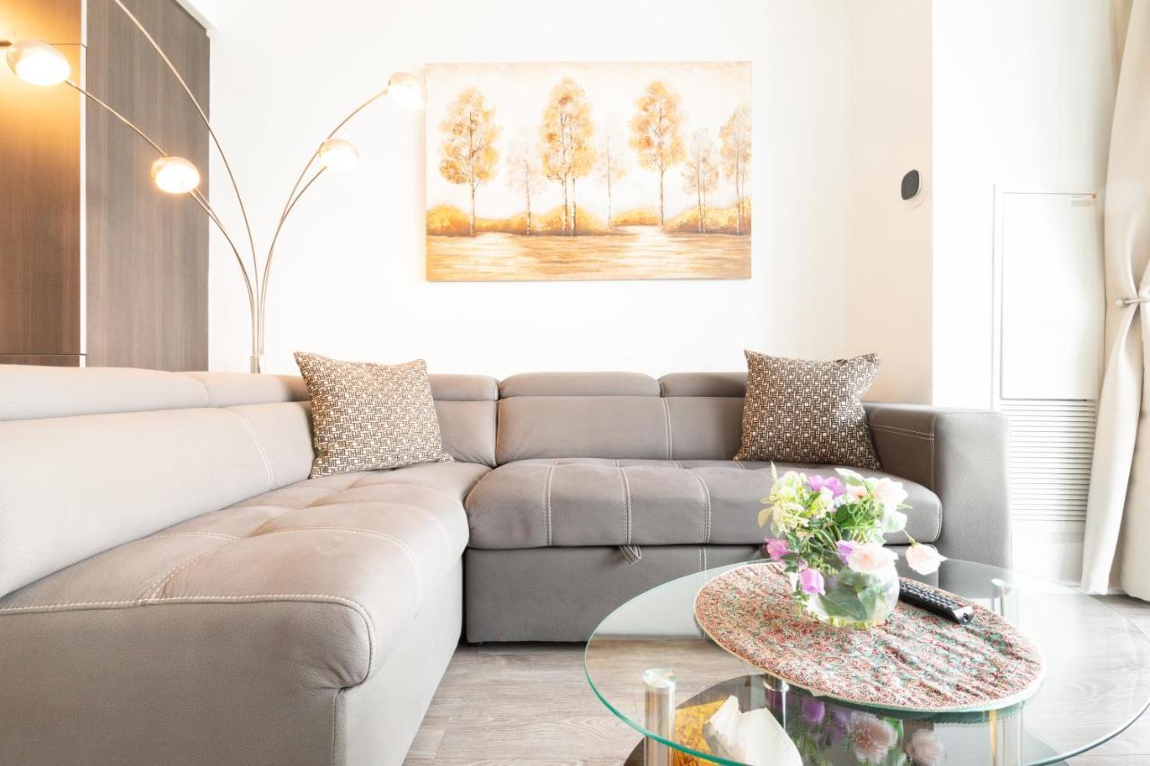 Bright Condo In The Heart Of Toronto Ngoại thất bức ảnh